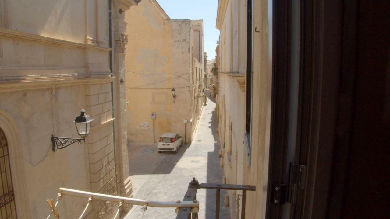 Ortigia Guest House Casa Flora سيراكوزا المظهر الخارجي الصورة